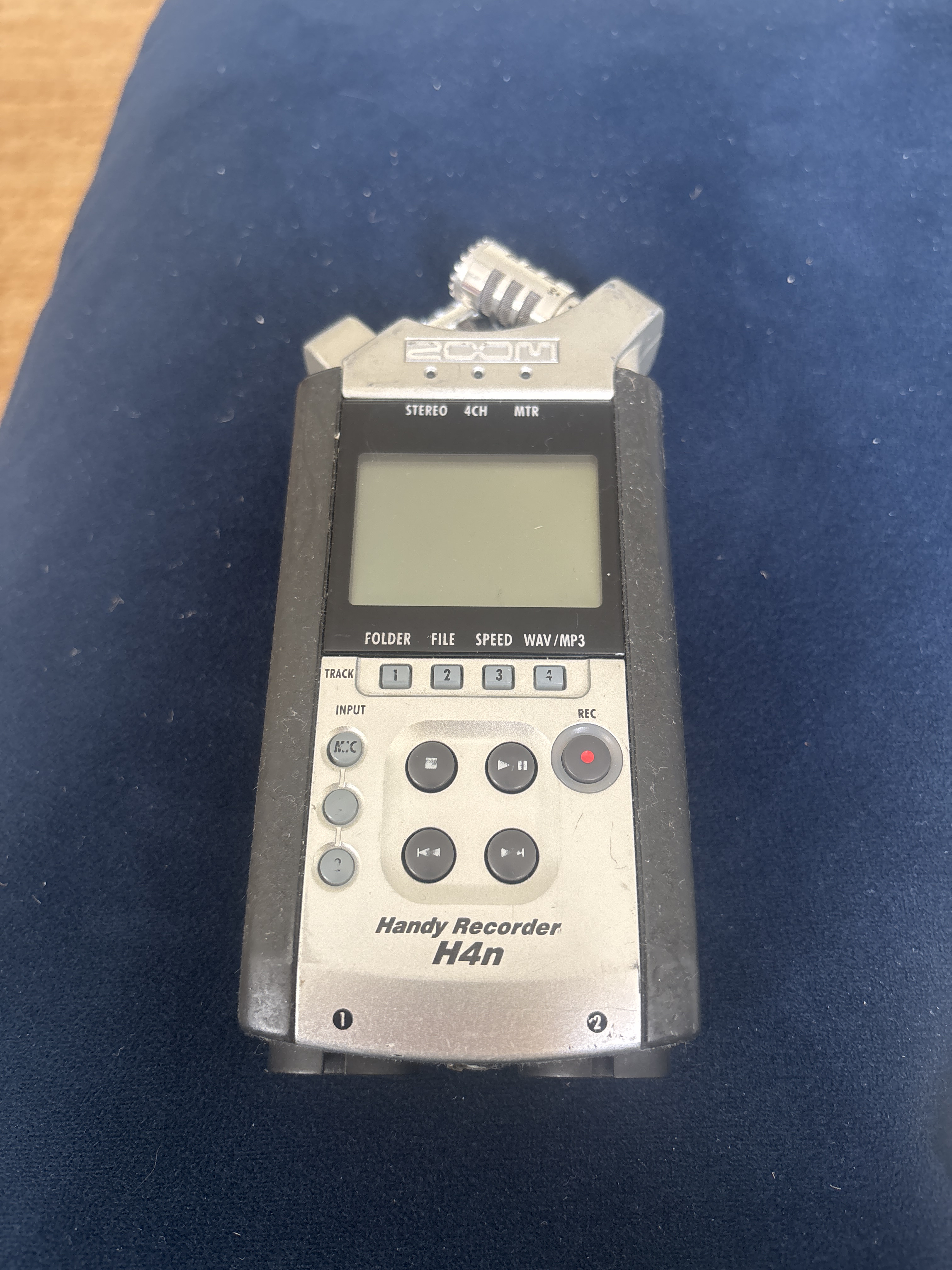 Zoom h4n sound recorder 