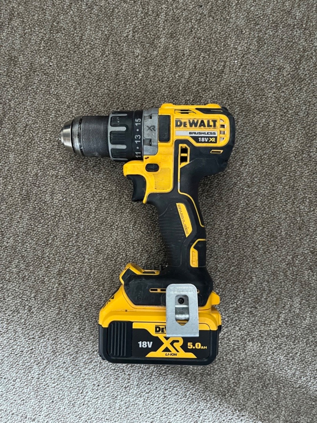 Dewalt skrumaskin