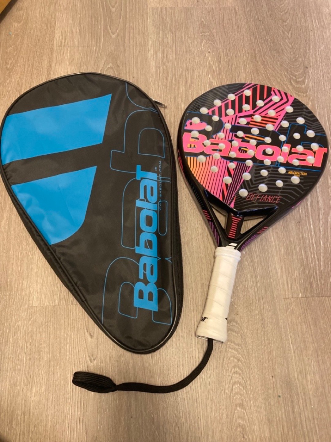 Babolar defiance padelracket
