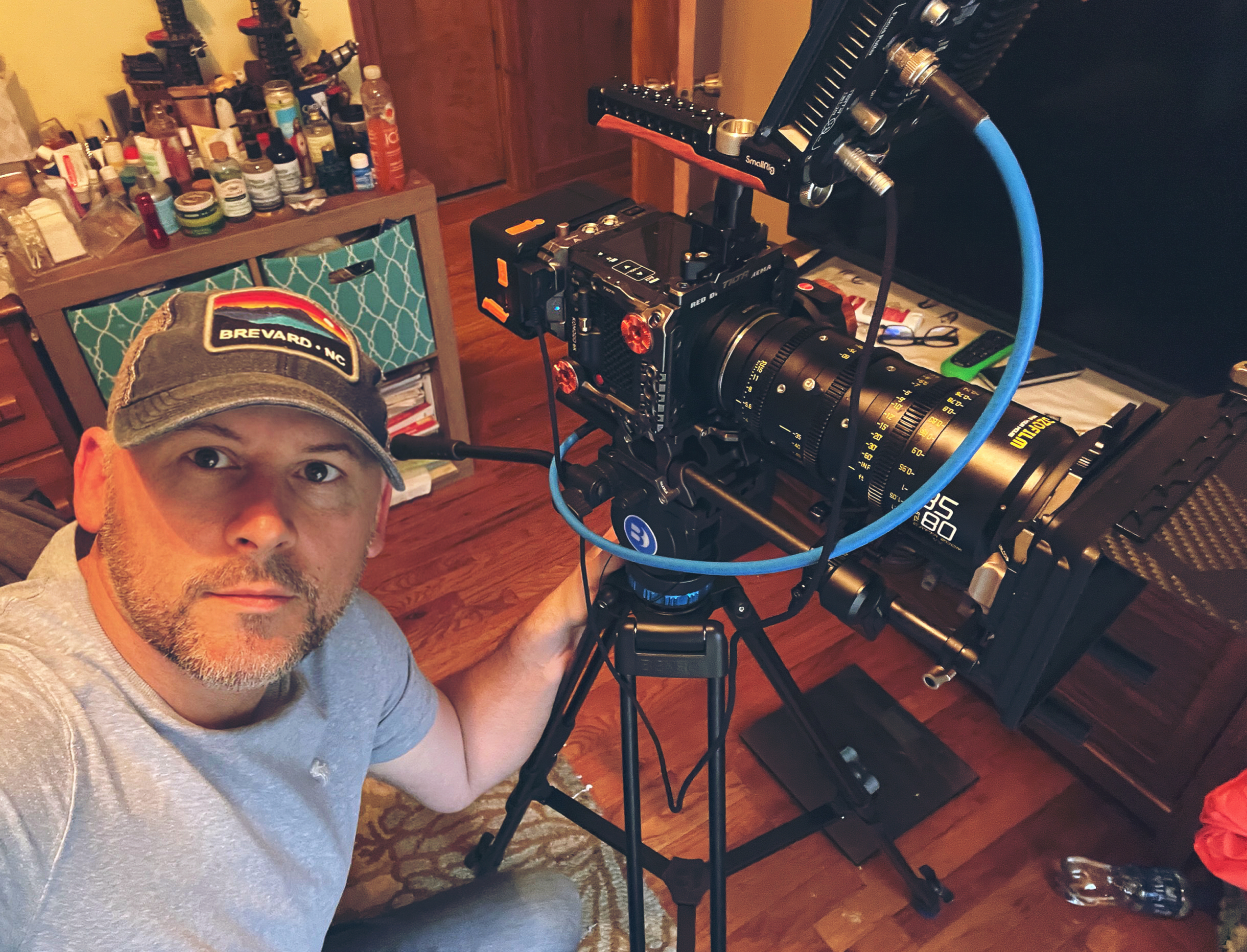 Red komodo w/ cam-operator fully rigged with dzo catta ace zoom