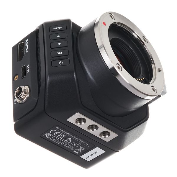 Blackmagic micro studio camera 4k g2 + ef lens adapter 