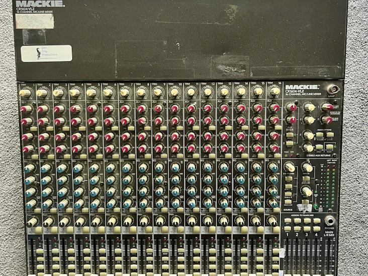 16 channel analogue mixer