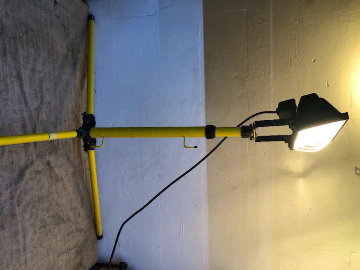 Arbetslampa på stativ