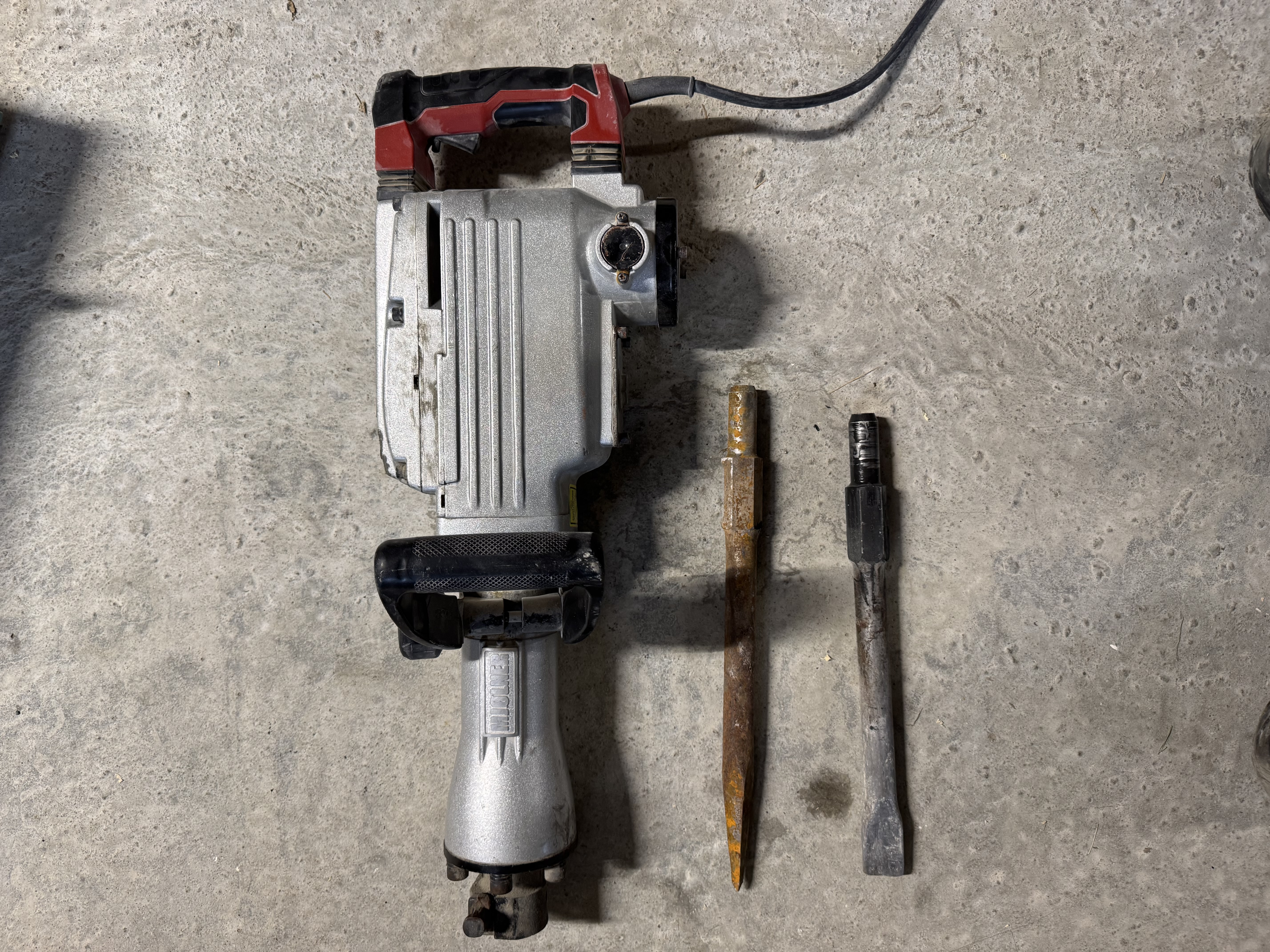 Stor meiselhammer - selvbetjent utleie