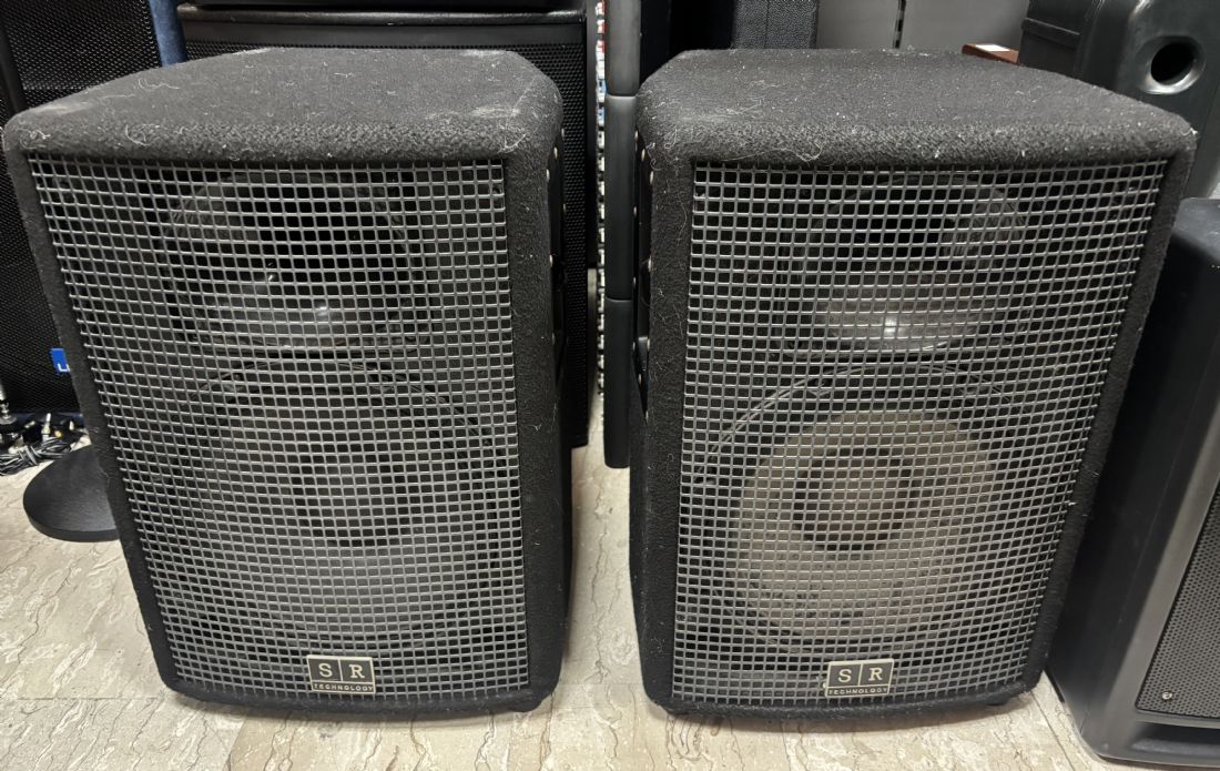 Sr technology live 350a aktiv høyttaler til leie – kraftig 350w pa