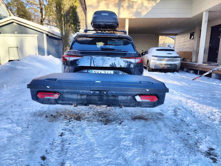 Thule arcos xl 9066 vetokoukkuun kiinnitettävä kuljetuslaatikko