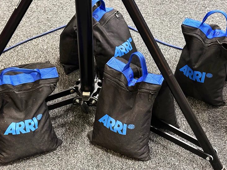 4 x 8-10kg arri sandbags