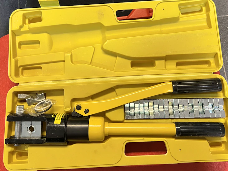 Terminalpresse for batterikabler uisolerte kabelsko