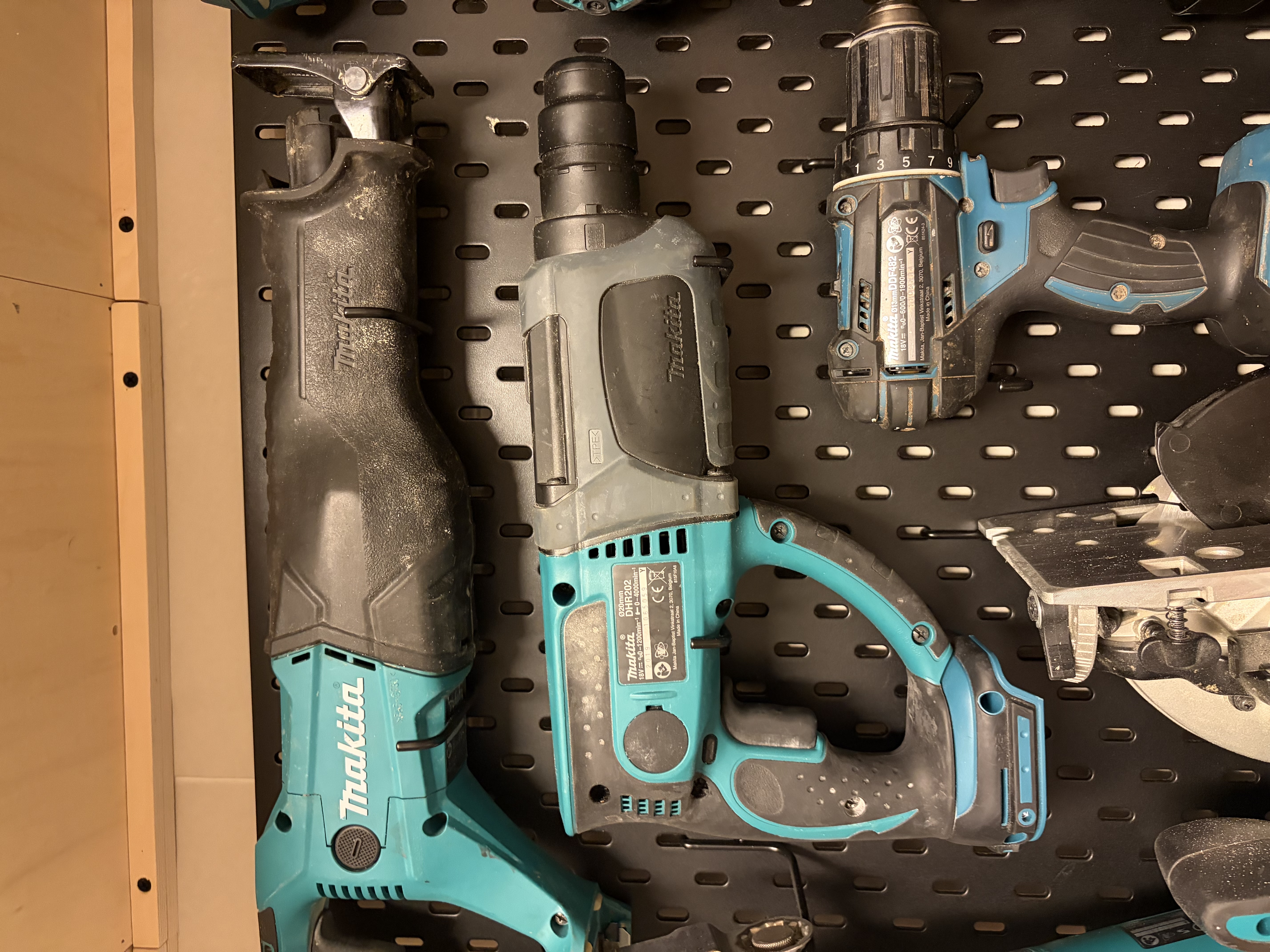 Makita borehammer 18v