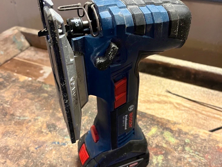 Batteridriven sticksåg bosch pro