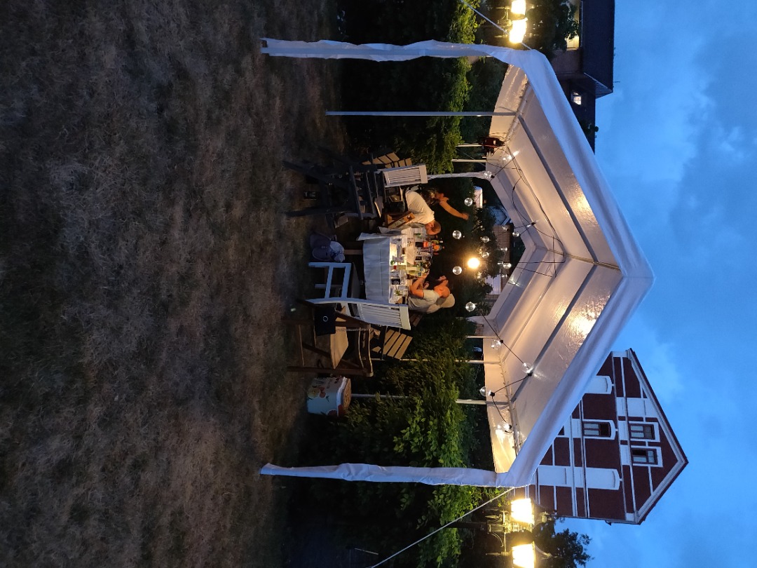 Partytält 3*8m 24 kvm