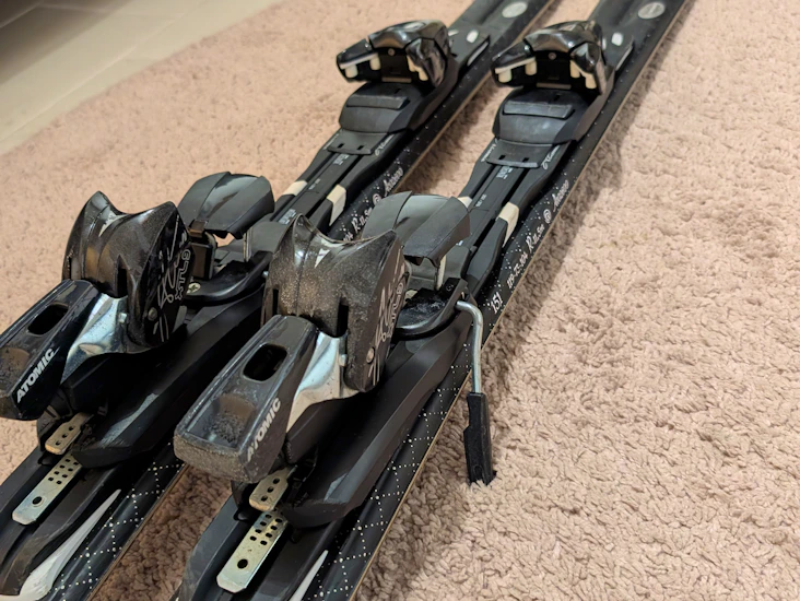 Atomic cloud 9. 151 cm