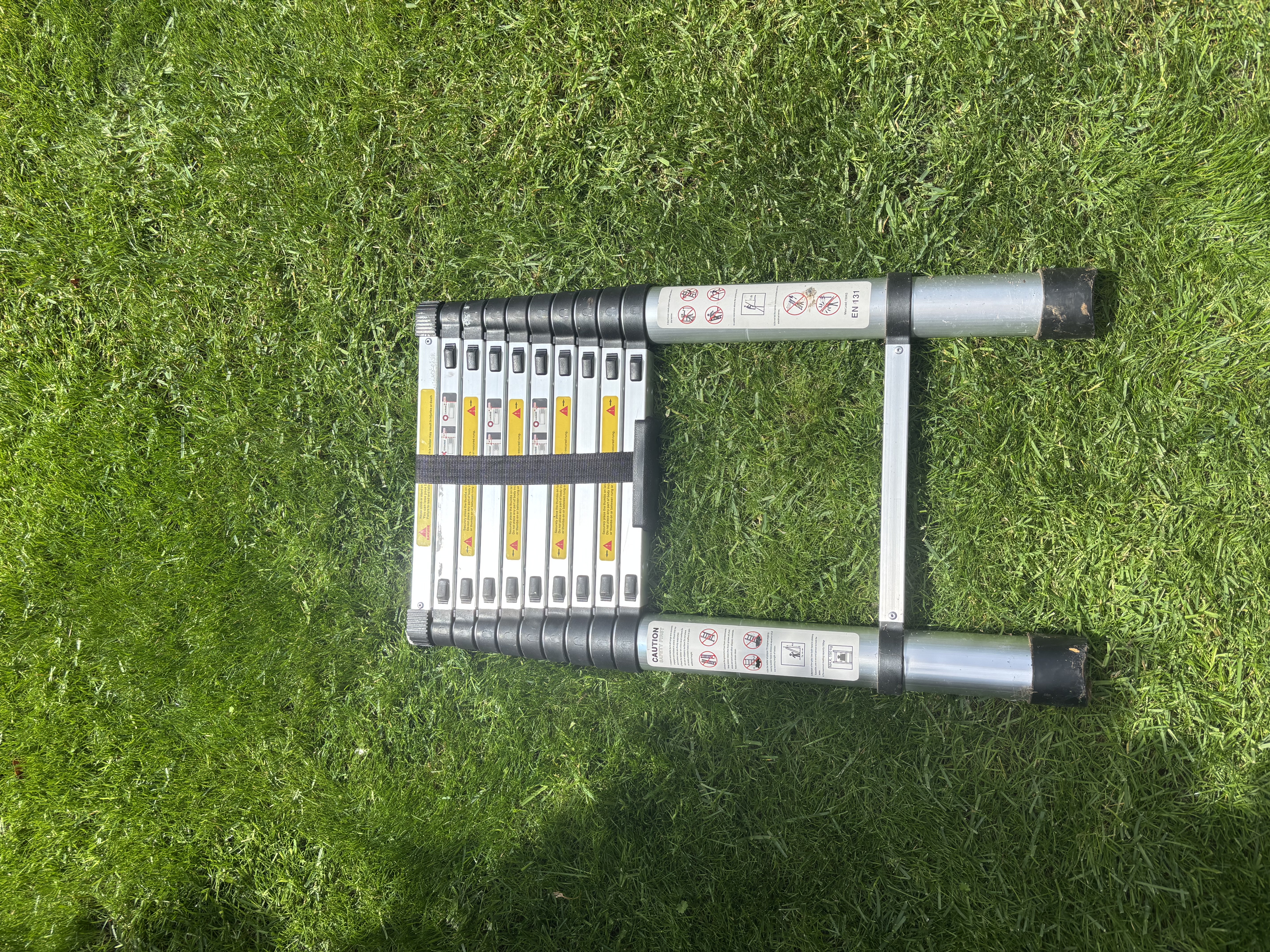 Telescopic ladder (3 metres)