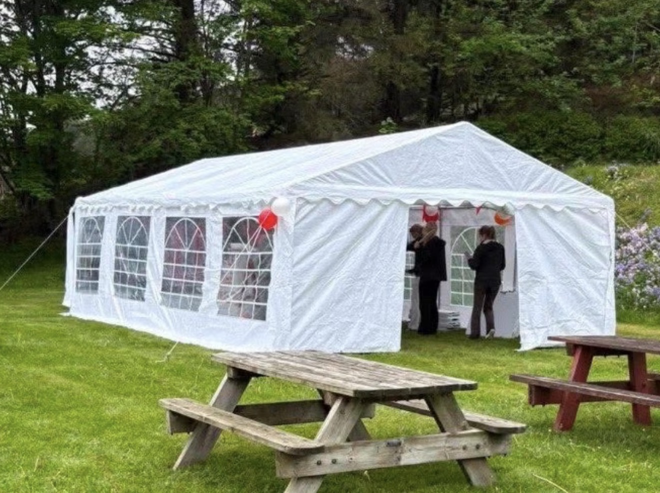 Party telt 8x5m bord/stoler
