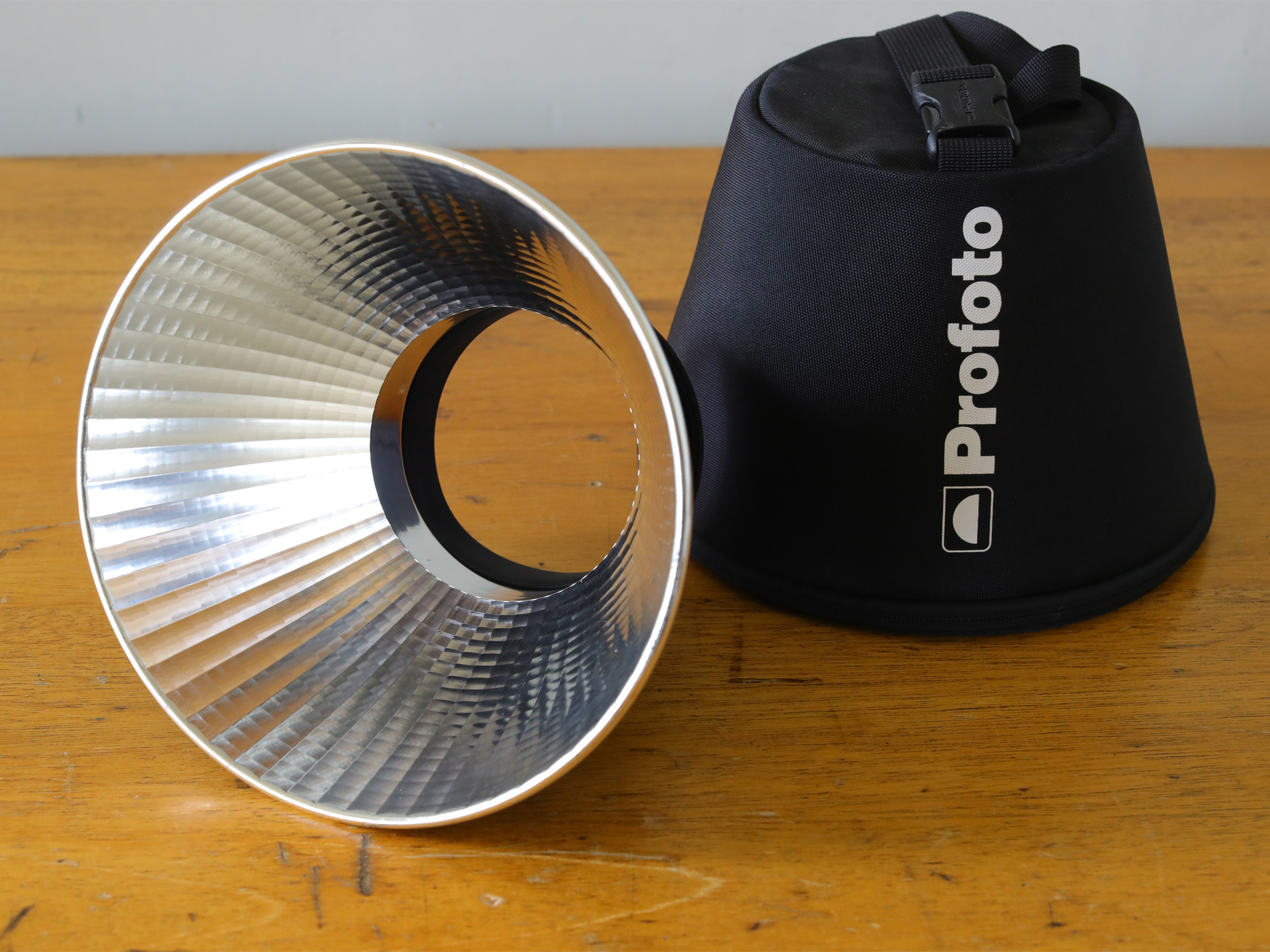 Profoto ocf magnum reflector 
