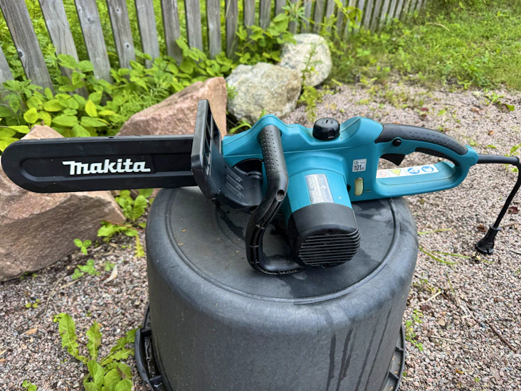 Makita elkedjesåg