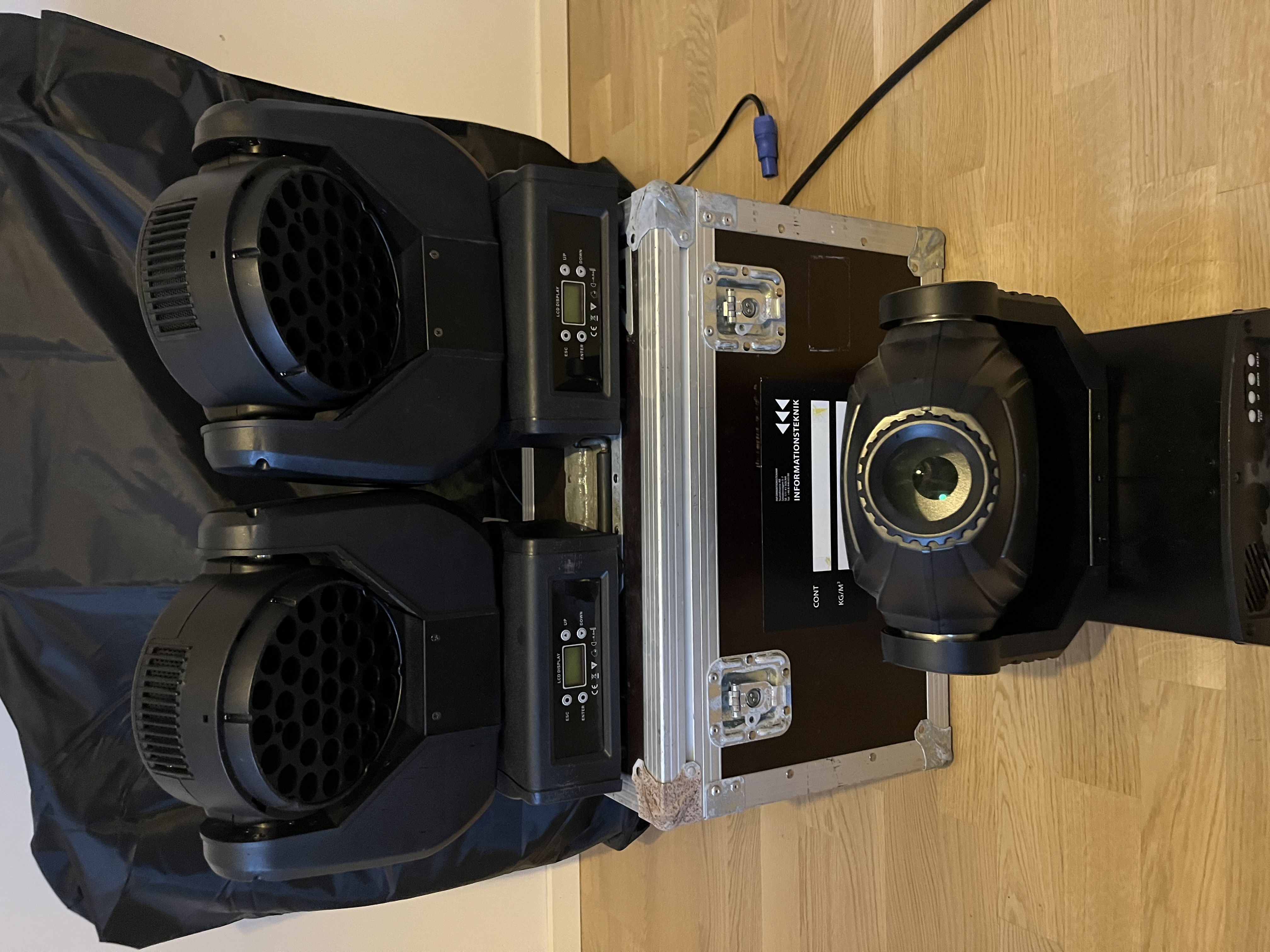 Festpaket ljus 3st moving head