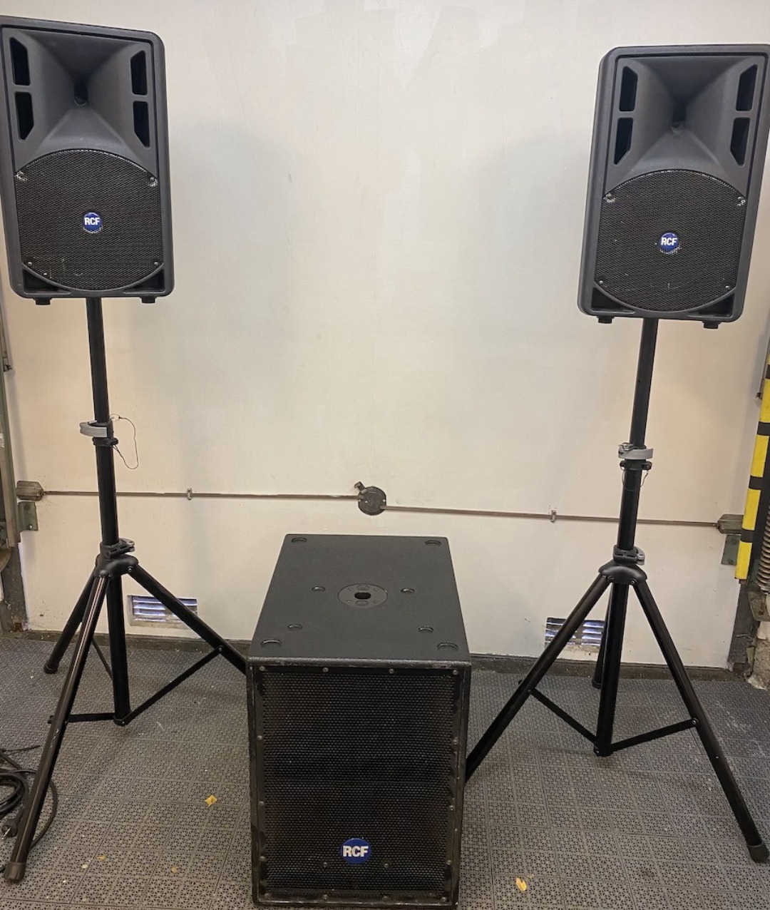 Pa - 2 högtalare och en subwoofer