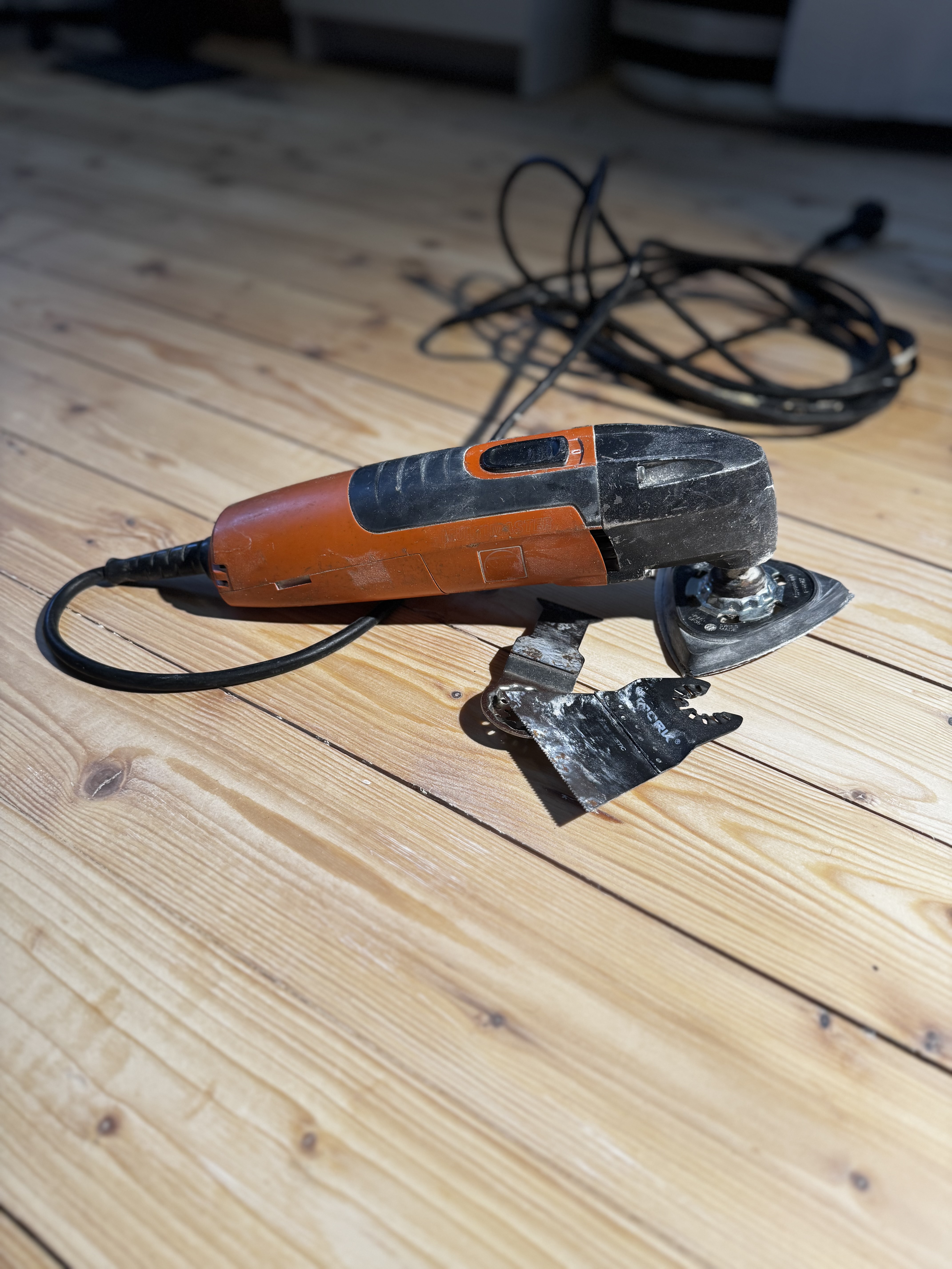 Fein multiverktøy for kutting og pussing