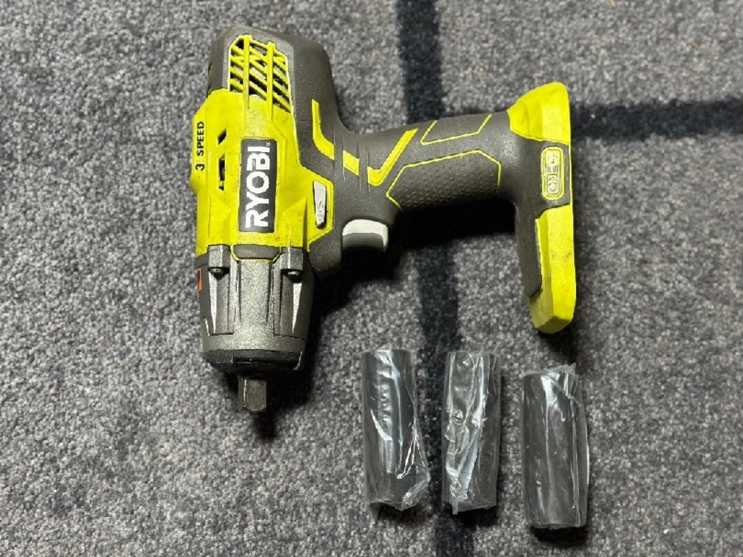 Sterk og hendig muttertrekker på 18v batteri