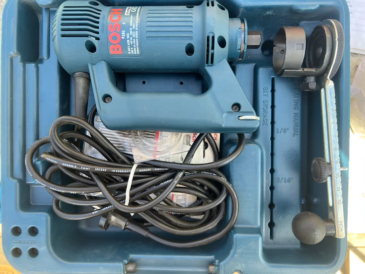 Gips, plast, tre fres rototilt