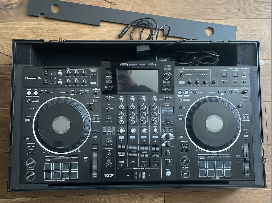 Pioneer dj xdj xz - professional all-in-one dj controller with krk rokit 6 g3 powered monitor speaker rp6g3 in black