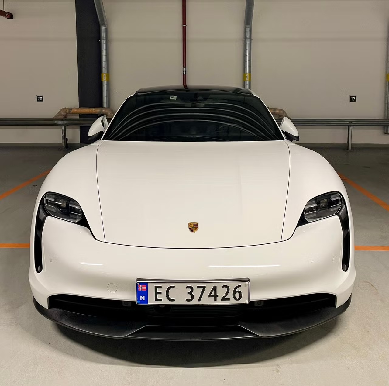 Porsche taycan 4 - premium elbil