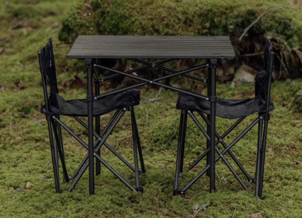 Campingbord + 2 stolar