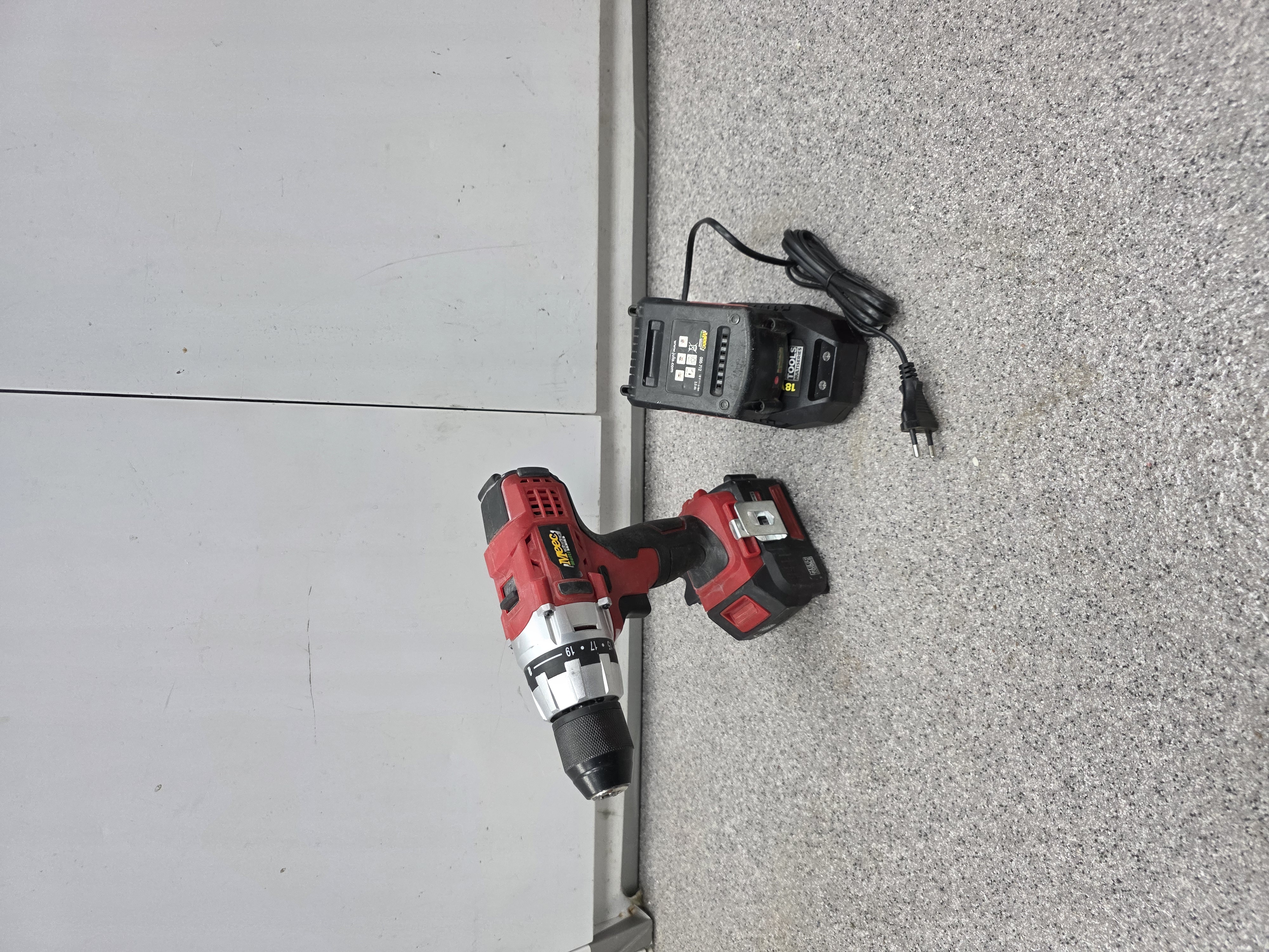 Meec v18 skruvdragare