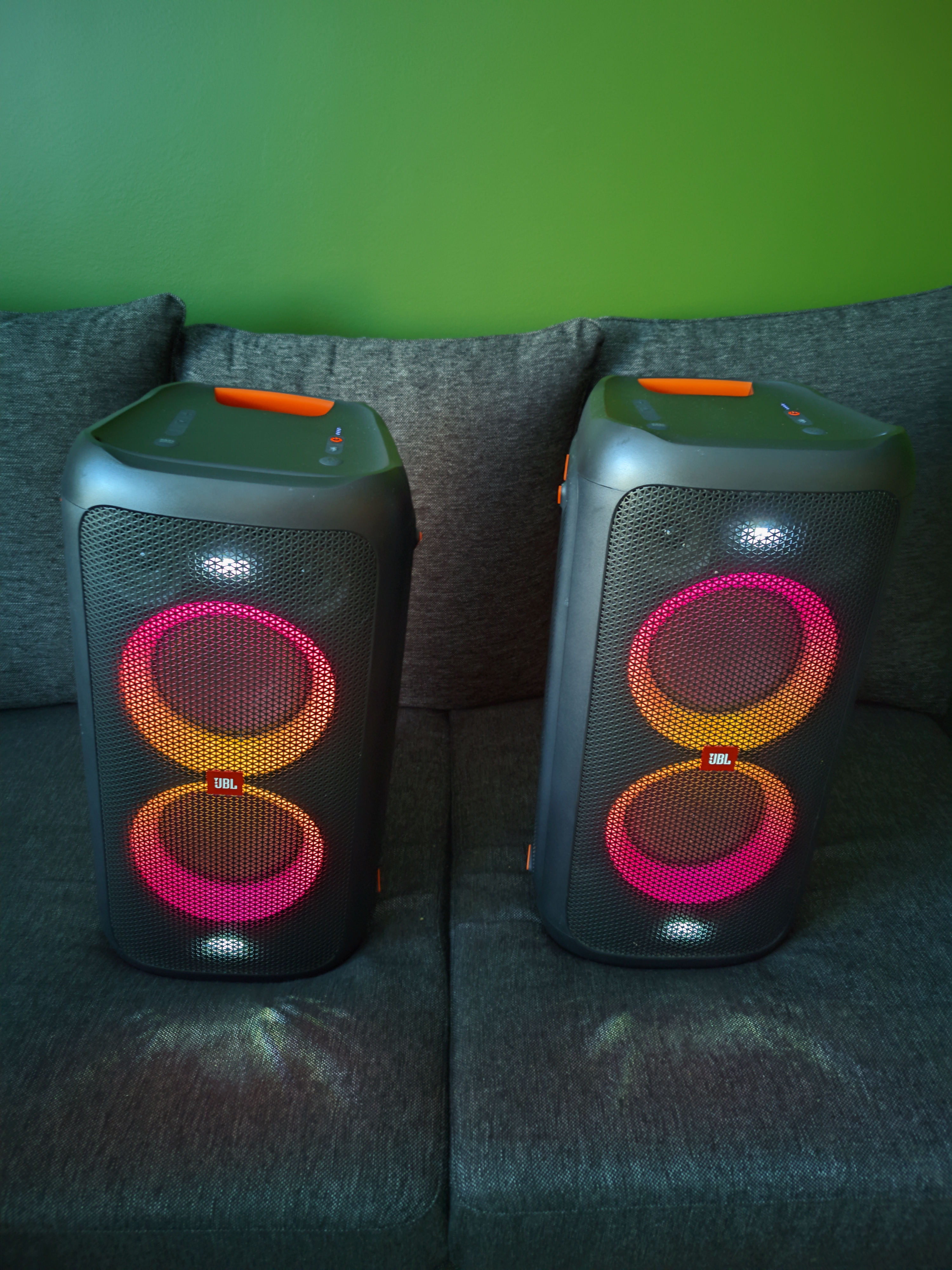 Jbl partybox 100