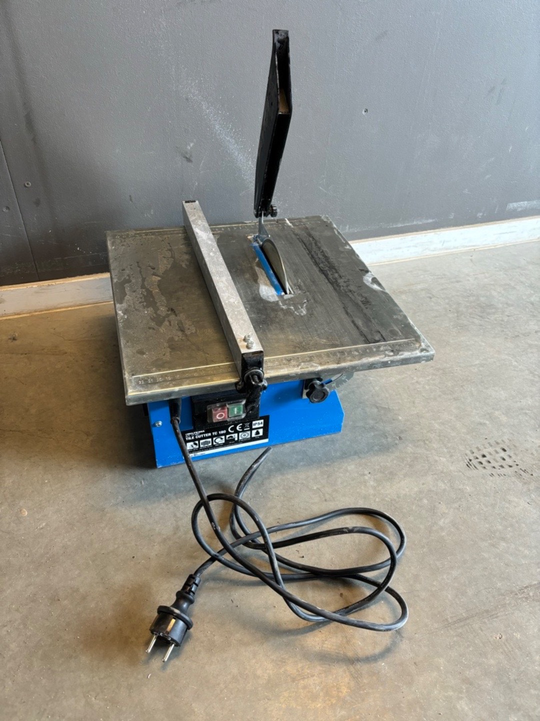 Elektrisk kakelskärare