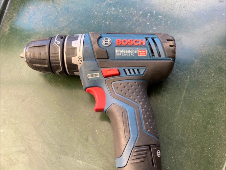 Liten och smidig skruvdragare