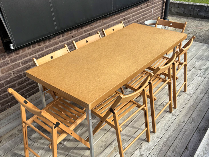 Bord och 8 stolar