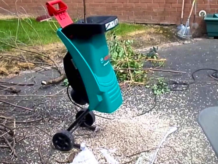 Bosch kompostkvarn axt2200 rapid