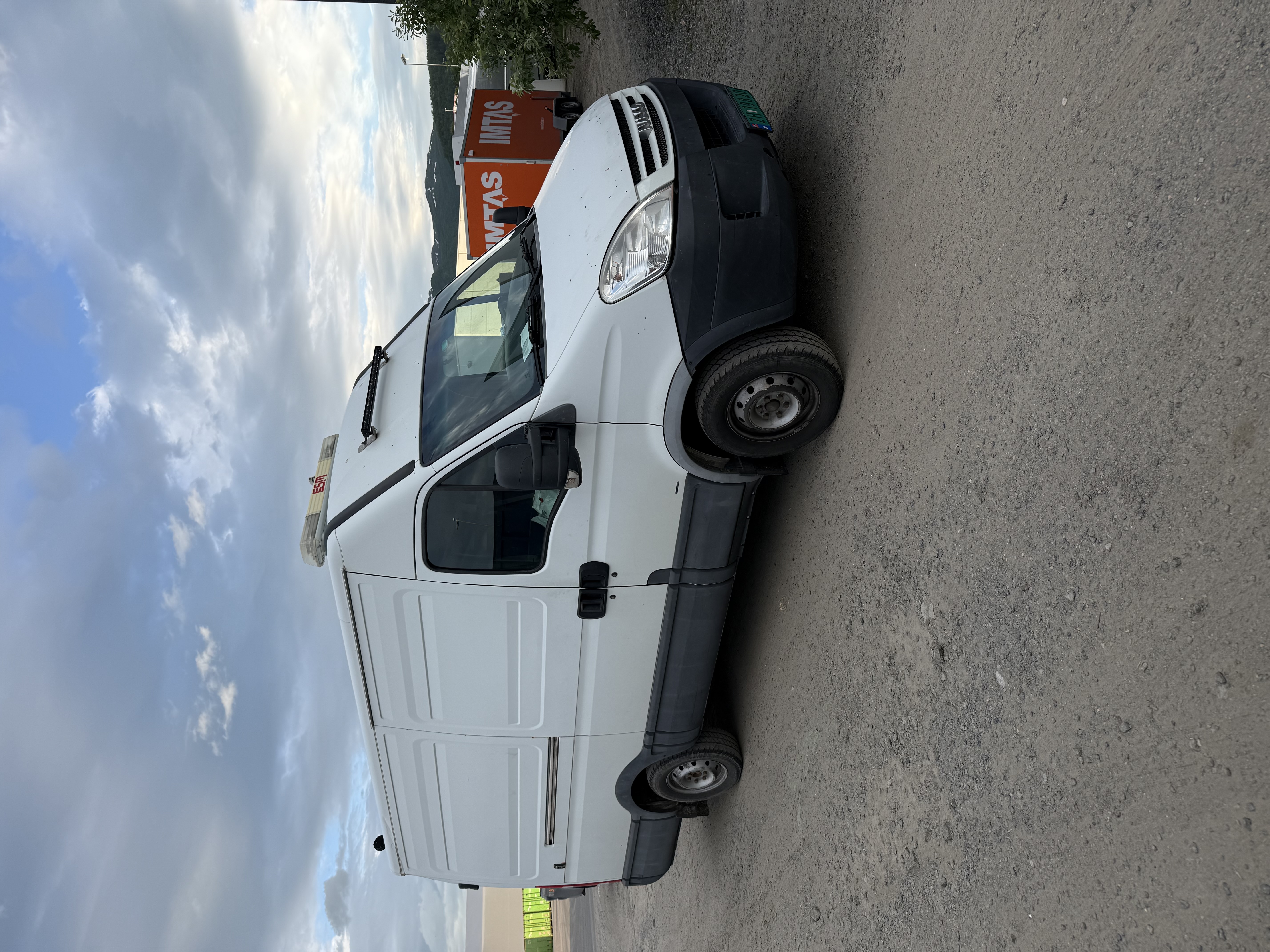 Iveco daily stor varebil, 2800kg hengervekt