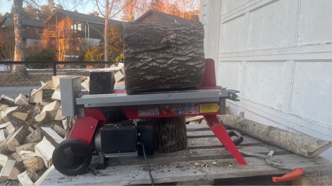 Vedkløyver til leie