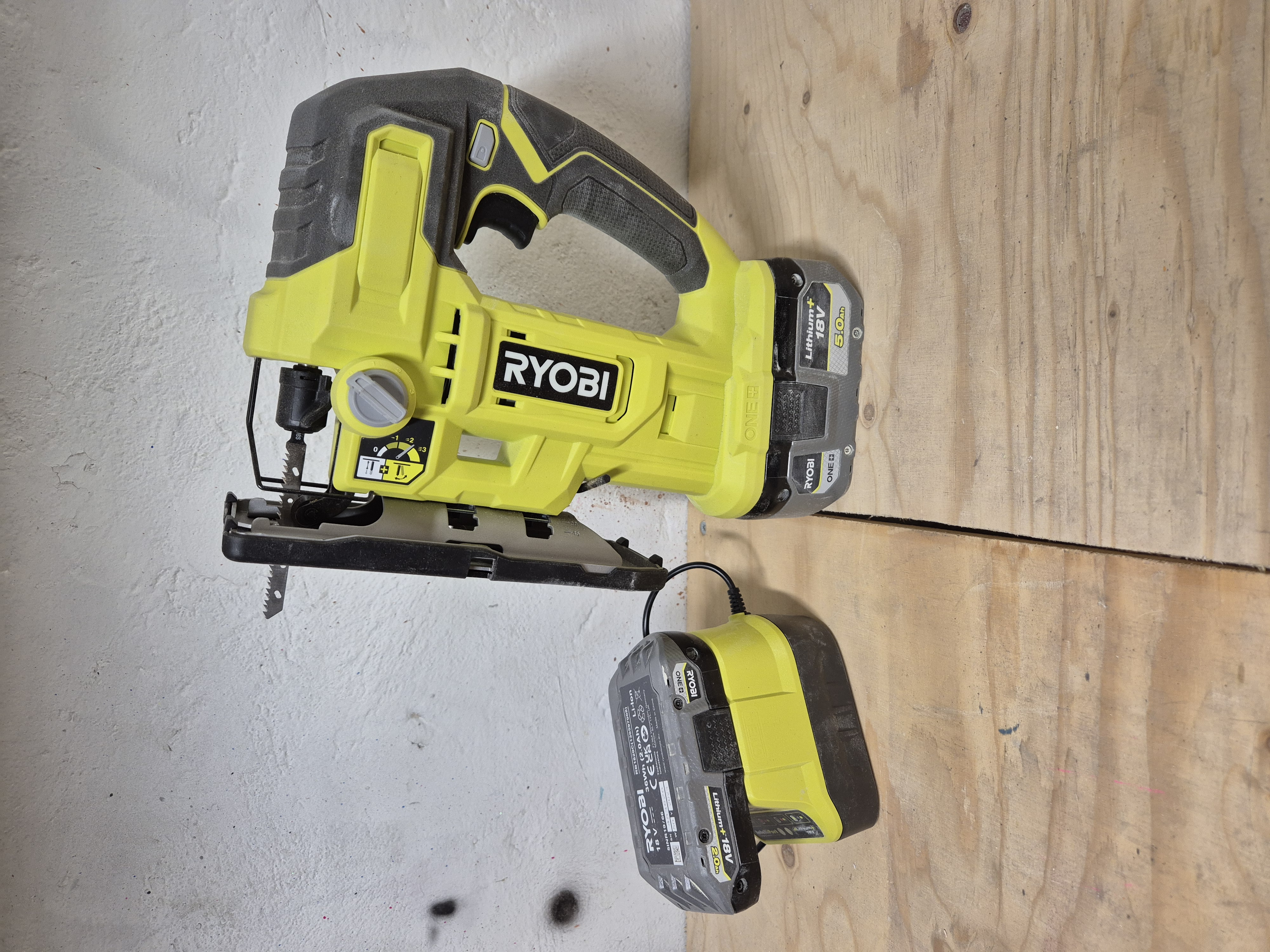 Ryobi one+ hp rjs18x-0 stikksag - batteri