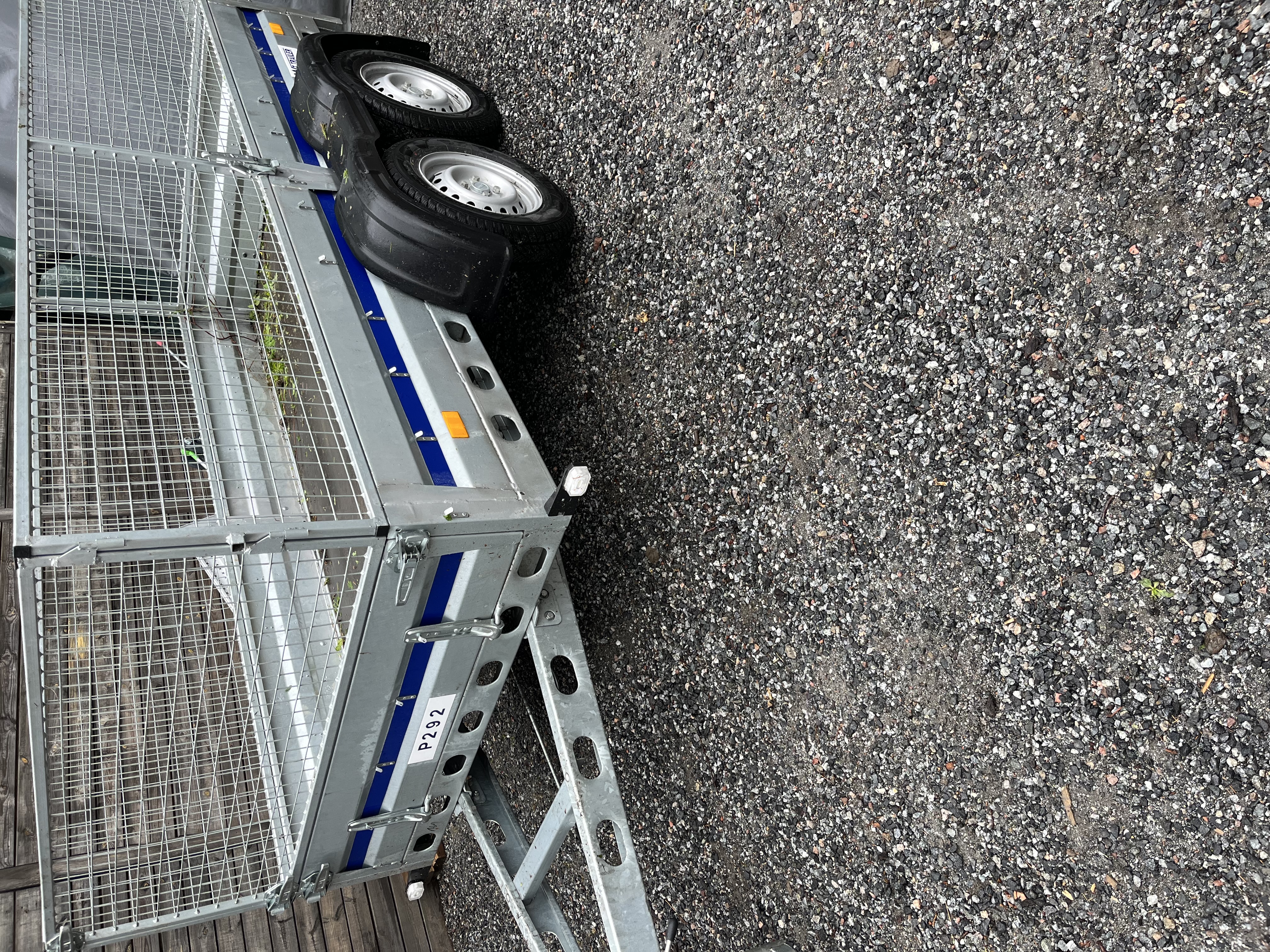 Boogiesläp med galler