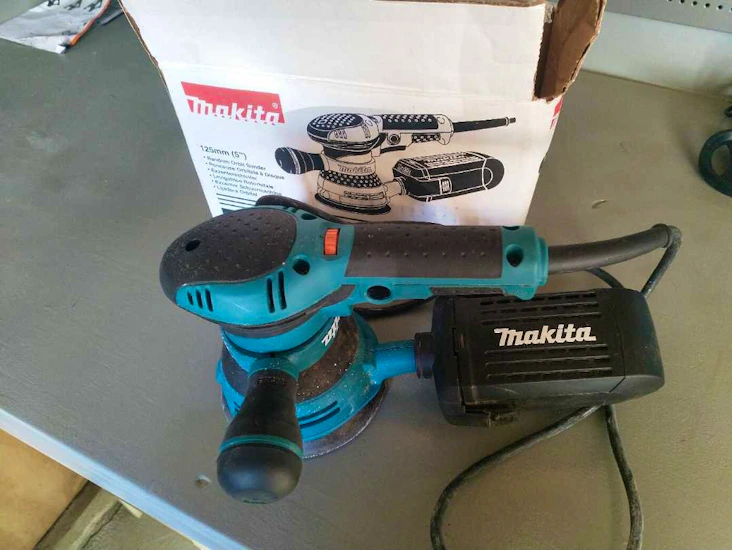 Makita eksenter sliper