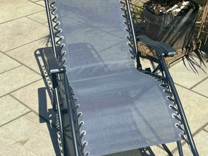 Sun lounger