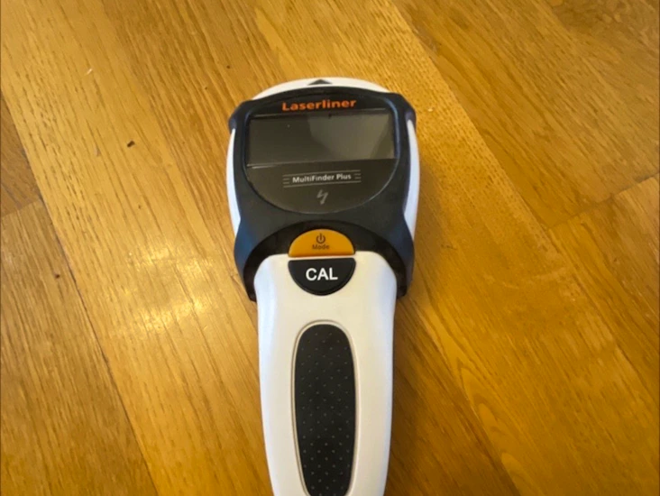 Universaldetektor laserliner multifinder plus