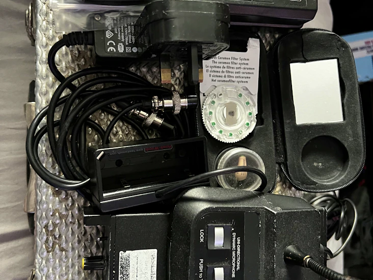 Phonak invisity flex earpiece & wisycom cst38 vhf tramsmitter