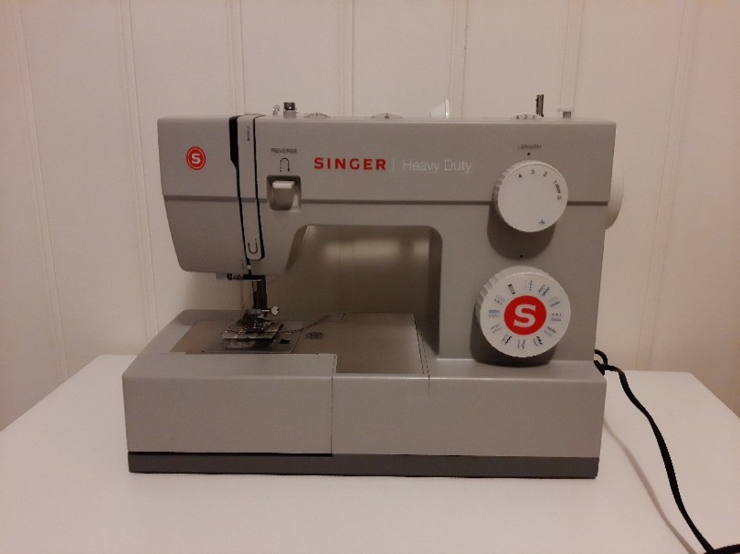 Singer heavy duty 4423