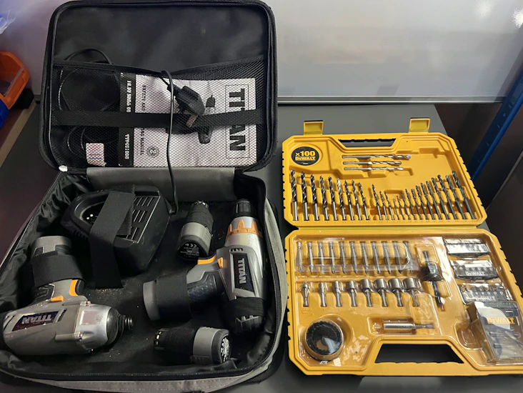 Titan cordless drill + impact driver kit (with dewalt bits) 🔧