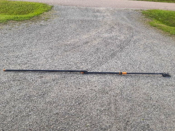 Oksaleikkurit varrella