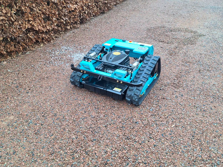 Rc robot gräsklippare