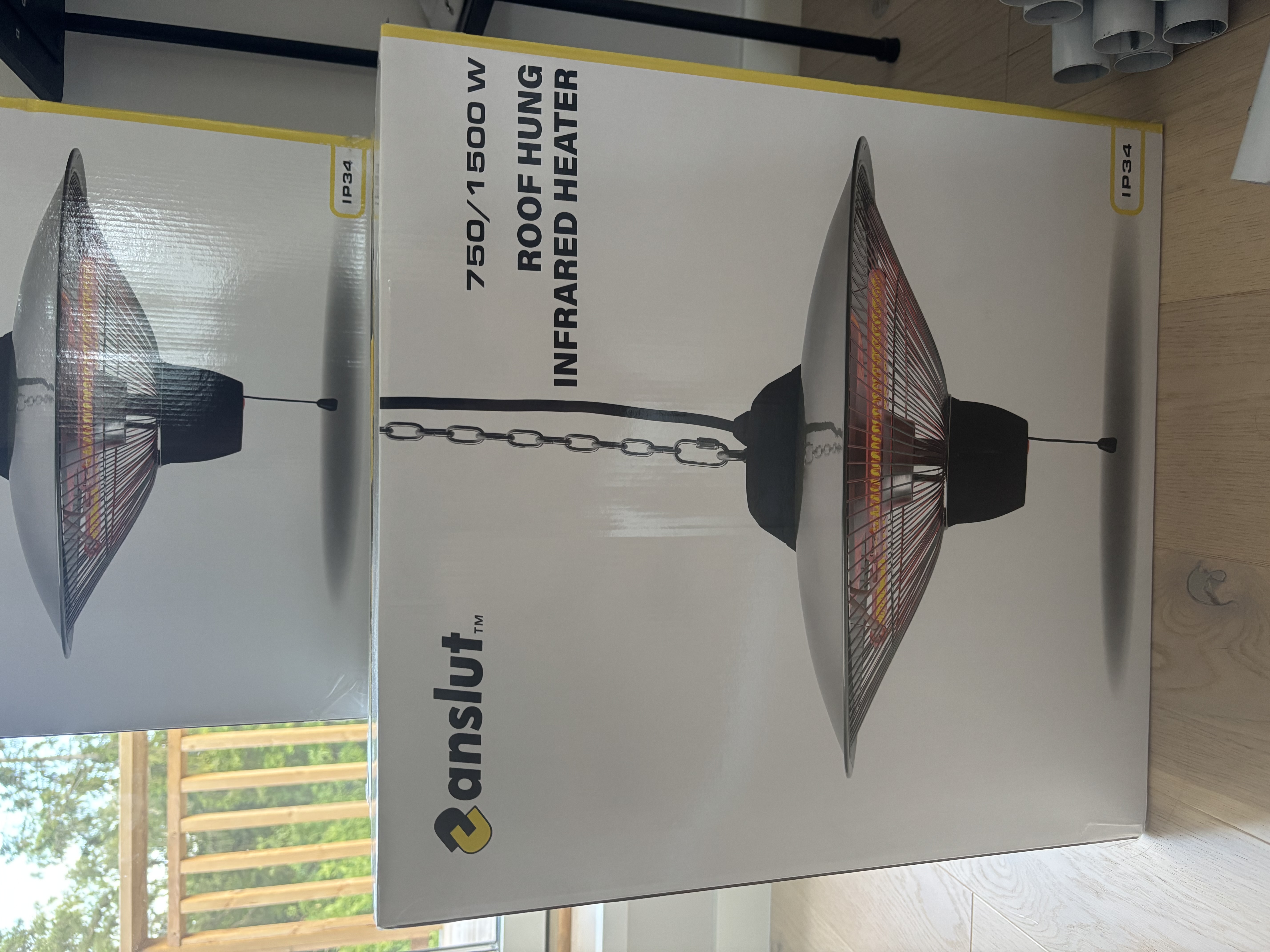 4 st hängande infravärmare 750/1500 w 