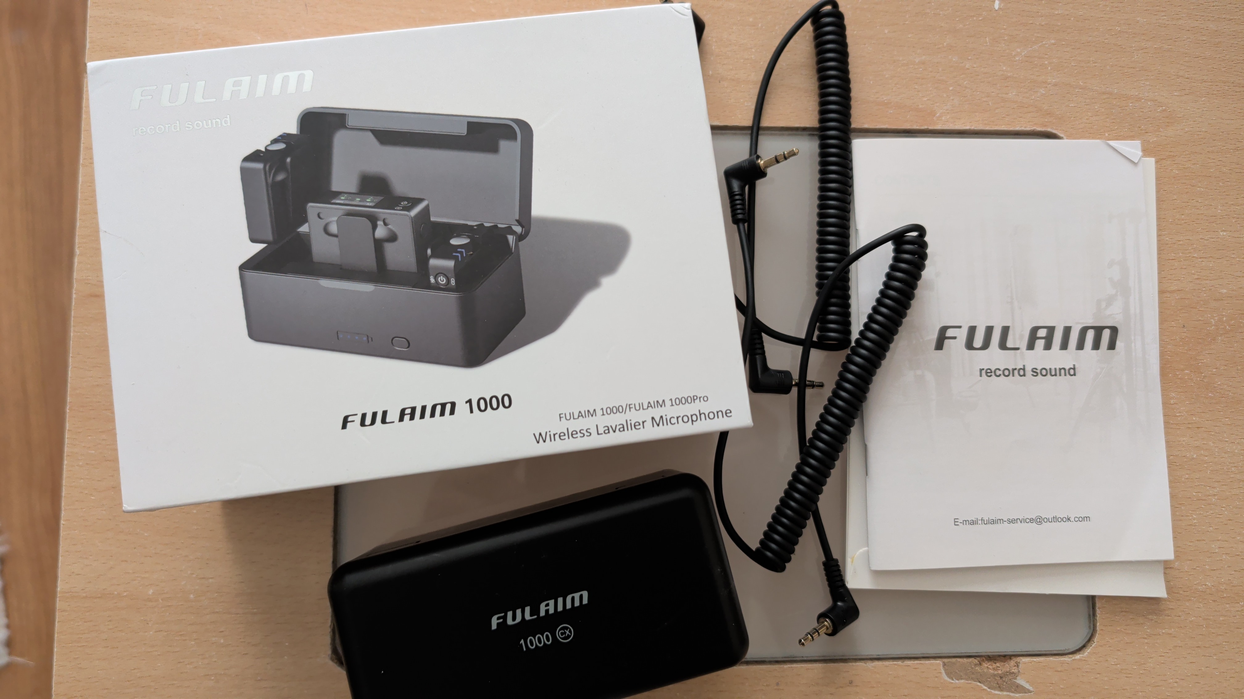 Fulaim 1000 wireless lavalier microphone