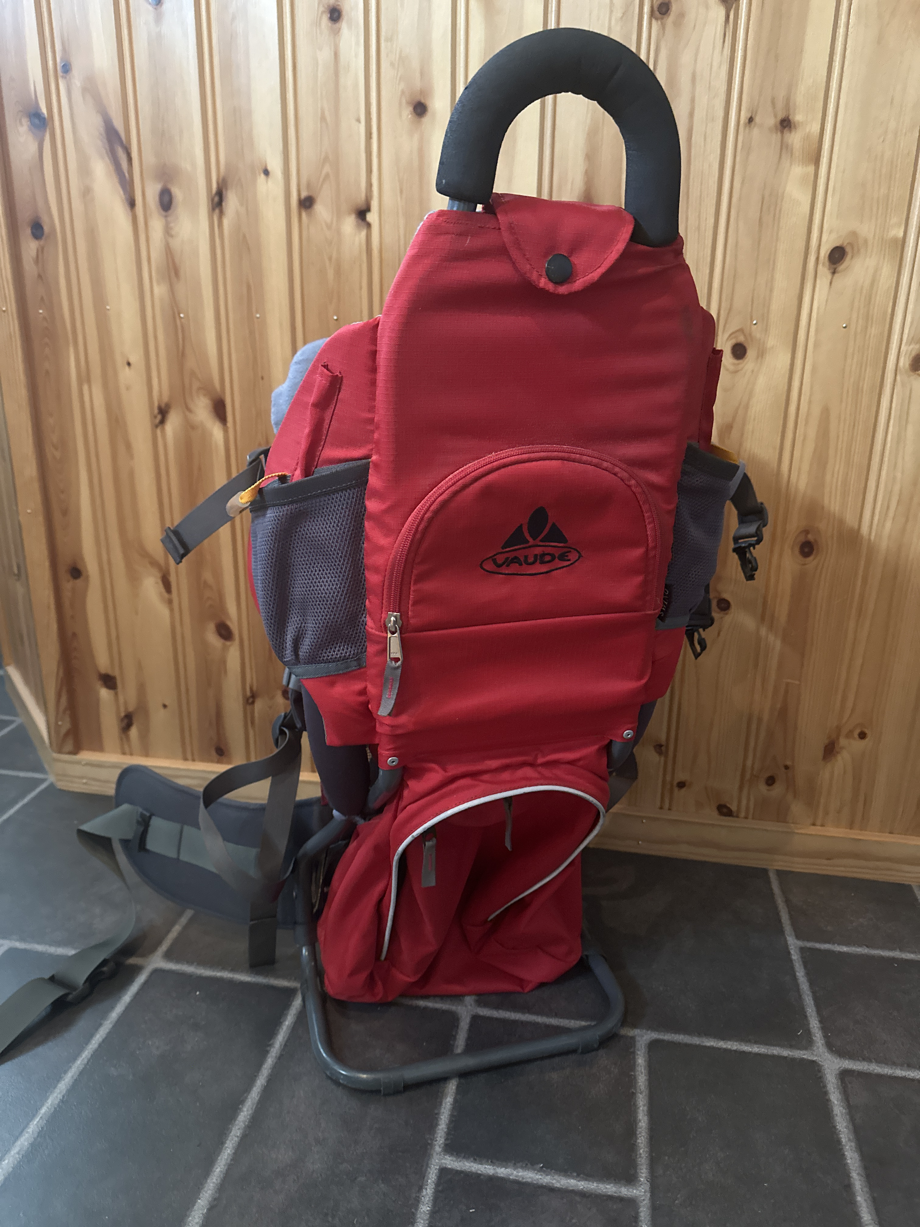 Bärstol / ryggsäck med bärstol för barn 