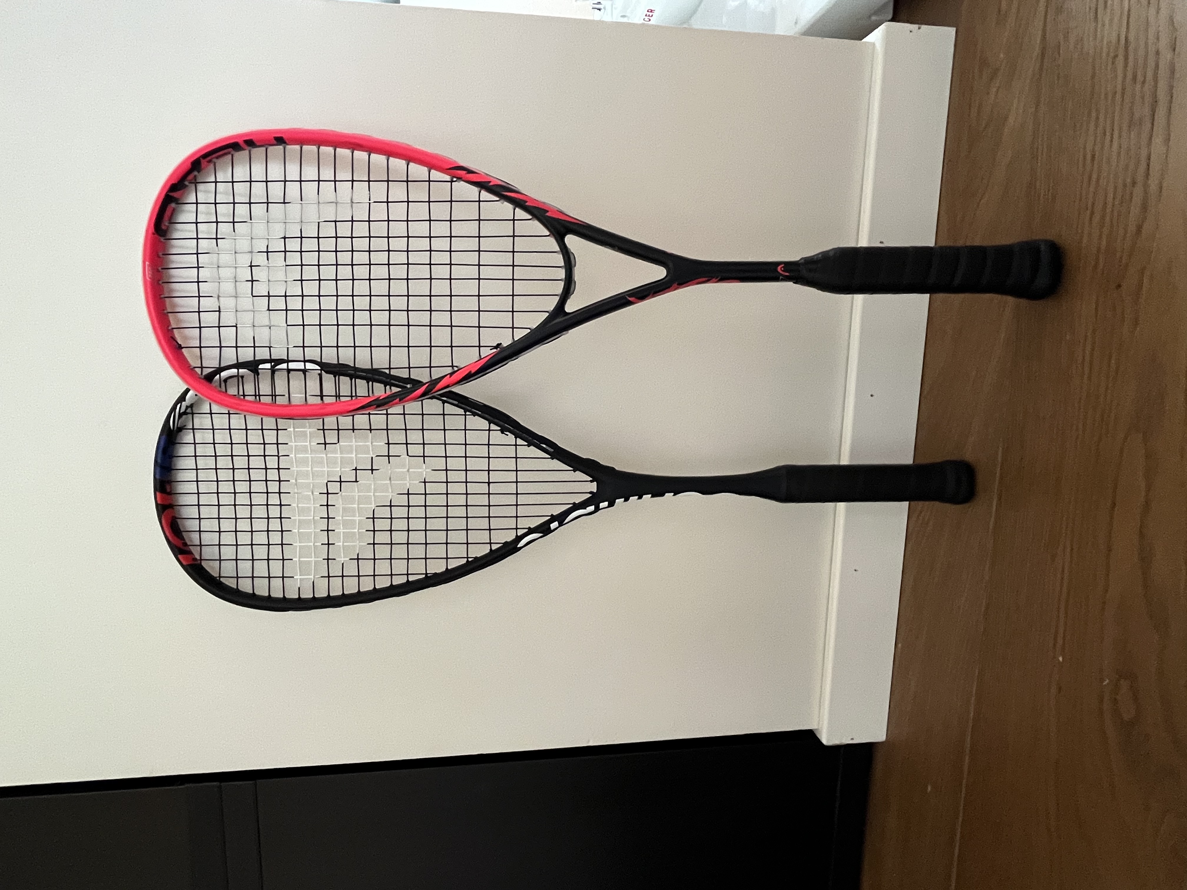 Squash racketer (2 stk) med squashball (2 stk)